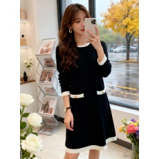批发<b class='q'>韩国</b>法式慵懒风气质针织<b class='q'>连衣裙</b>女2025秋冬新款高级感赫本风小黑裙