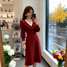 批发<b class='q'>韩国</b>圣诞节新年衣服年会小礼服长裙订婚回门红色针织毛衣<b class='q'>连衣裙</b>女