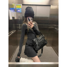 批发韩国辣妹假两件翻领针织毛衣<b class='q'>连衣裙</b>女秋冬小个子心机显瘦<b class='q'>百褶</b>短裙