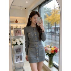 批发韩国赫本风针织<b class='q'>连衣裙</b>女2025秋冬新款设计感名媛收腰显瘦毛衣裙女