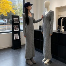 批发韩国复古V领麻花纹<b class='q'>OL</b>针织毛衣<b class='q'>连衣裙</b>女2026早春季气质高级感长裙