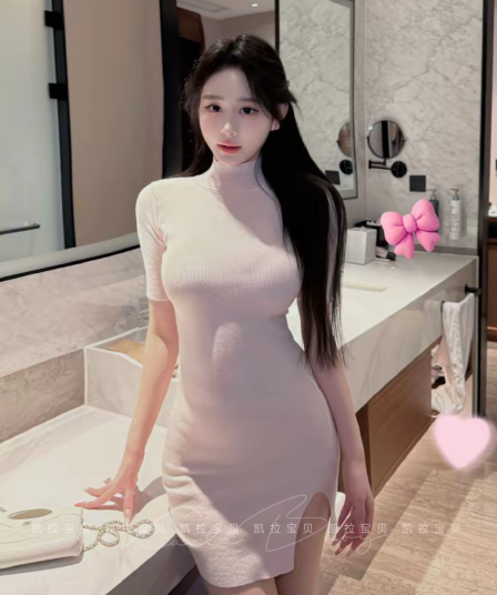 한 여성 연인 Jiaojiao 분말 물 핑크색 터틀넥 얼음 실크 드레스 순수한 욕망 몸매 가꾸기 슬림해 보이는 ol 타이트 스커트 미니 스커트