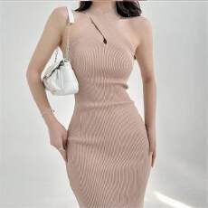 批发韩国交叉挂脖露肩OL冰丝<b class='q'>连衣裙</b>欧美高级感小心机甜辣妹夜店纯欲风