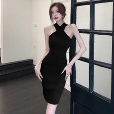 批发韩国交叉挂脖露肩OL冰丝<b class='q'>连衣裙</b>欧美高级感小心机紧身甜辣妹夜店风