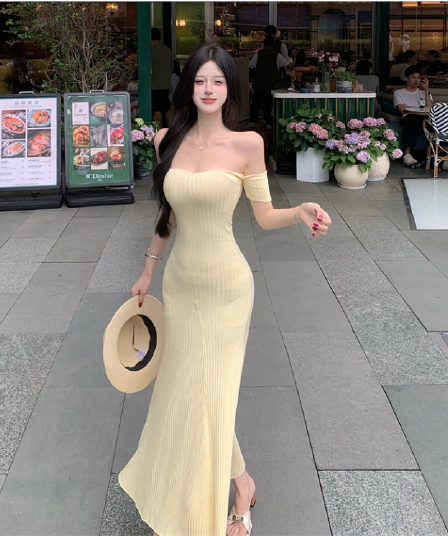 한국 얼음 실크 드레스 고급 센스 천 골드 명문 여성 품격 순수한 욕망 바람 보트넥 오프숄더 허리 수축 타이트 스커트 롱 스커트
