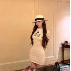 批发韩国纯欲辣妹气质针织冰丝连衣裙女夏新款时尚收腰显瘦包臀短裙