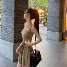 批发韩国<b class='q'>气质</b>名媛港式复古甜辣千金风冰丝连衣裙修身显瘦A字蓬蓬伞裙