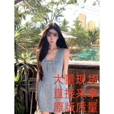 批发Barb Chill「星落」碎花裙牛仔连衣裙女夏季度假穿搭蝴蝶结背心裙