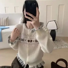 批发韩系秋冬氛围感穿搭慵懒风2025年高级感长袖圆领超好看针织<b class='q'>开衫</b>女