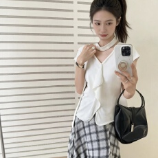 批发法式通勤风V领荷叶边短袖<b class='q'>T</b><b class='q'>恤</b>女白色甜美风2026年春夏显瘦气质上衣