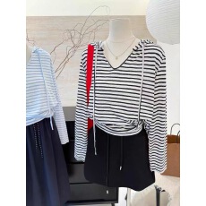 批发韩系时尚夏季新款设计感小众条纹连帽<b class='q'>宽松</b>防晒薄款T恤女外套上衣