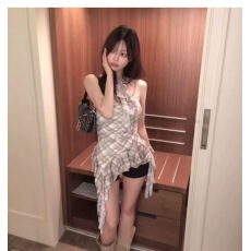批发法式甜辣妹格子<b class='q'>无袖</b>外穿吊带背心女夏季不规则荷叶边飘带挂脖<b class='q'>上衣</b>