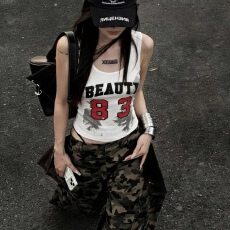 批发美式复古数字印花吊带背心女夏季轻亚辣妹修身短款带胸垫无袖上衣