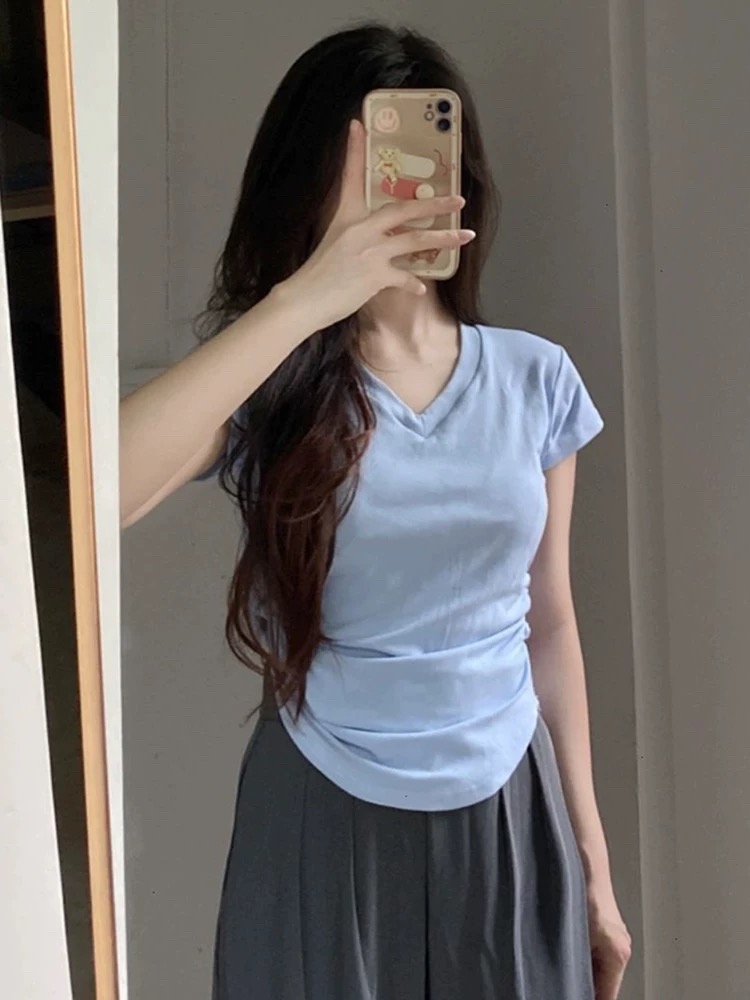 V넥 긍정적 인 어깨 티셔츠 반팔 여성 여름 순면 곡선 밑단 디자인 센스 몸매 가꾸기 불규칙 허리 수축 쇼트 스타일 맨위