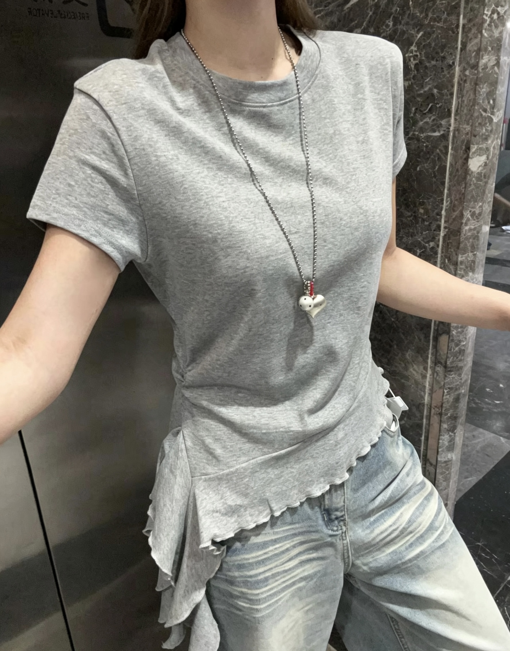 한국 스타일 품격 허리 수축 프릴 패치워크 반팔 맨위 여성 여름 새로운 고유 한 Chic 아름다운 긍정적 인 어깨 티셔츠