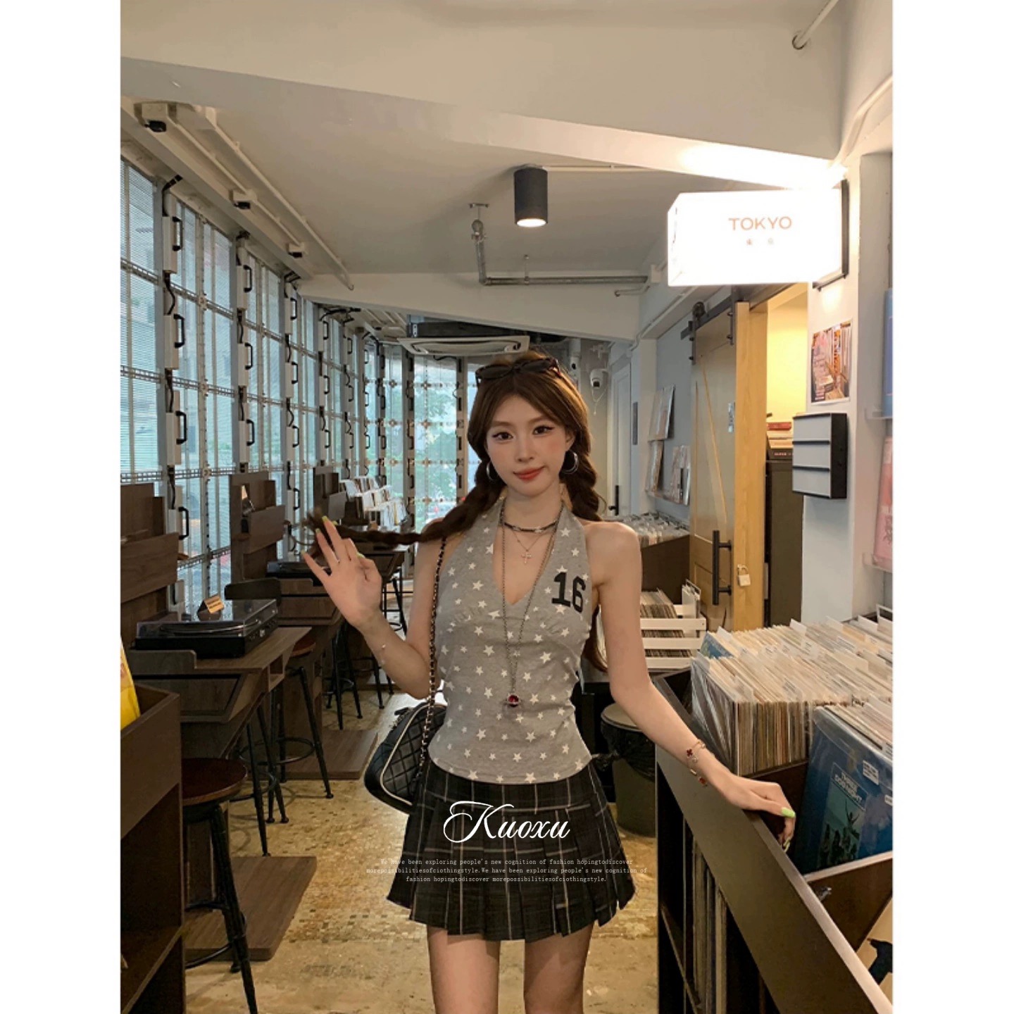 여름 새로운 아메리칸 핫걸 바람 디자인 센스 칼라 행침 목 조끼 별 카모플라주 몸매 가꾸기 슬립 맨위