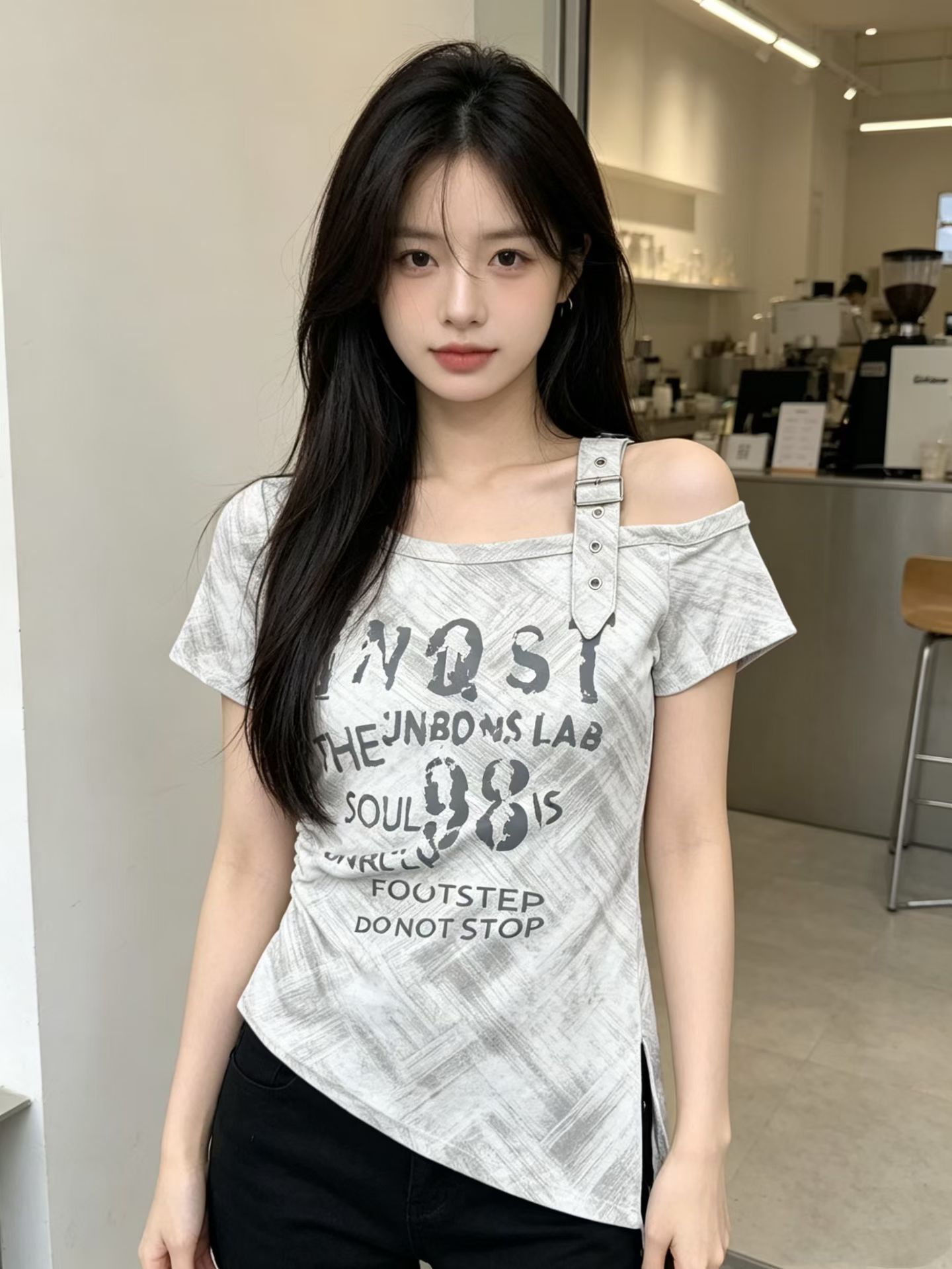 아메리칸 핫걸 디자인 센스 알파벳 프린트 반팔 티셔츠 여성 여름 비스듬한 칼라 오프숄더 몸매 가꾸기 쇼트 스타일 맨위