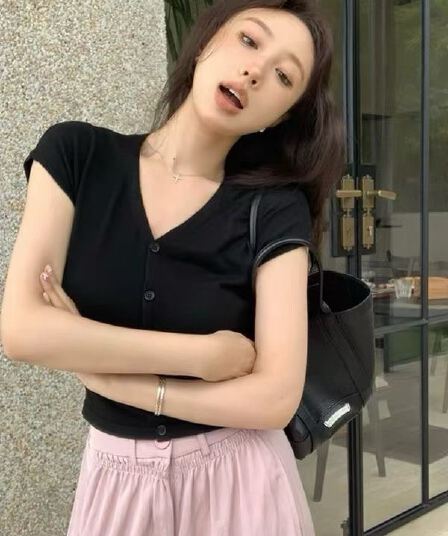 작은 예쁜 허리 V넥 몸매 가꾸기 반팔 티셔츠 여성 주름 허리 수축 니트 쇼트 스타일 작은 날다 소매 맨위