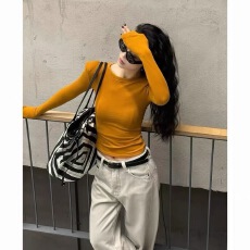 批发长袖T恤女春秋新款修身显瘦设计感小众打底衫美式辣妹短款<b class='q'>上衣</b>女