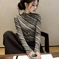 爆款女装秋冬2026新款条纹半高领长袖T恤女打底衫上衣