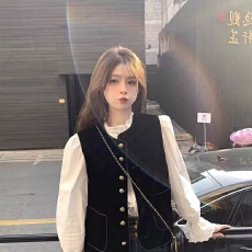 批发小香风套装女设计感小众气质马甲别致木耳花边衬衫马夹两件套春秋