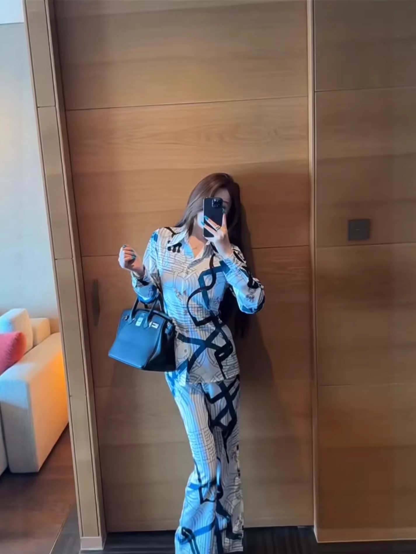 오래된 돈 안장 무늬 셔츠 와이드 레그 팬츠 세트 배색 h 벨트 프린트 고급 센스 빛 럭셔리 부자 투피스 세트