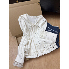 批发<b class='q'>可爱</b>蕾丝花边印花V领长袖T恤2026春季修身叠穿内搭甜美针织衫上衣