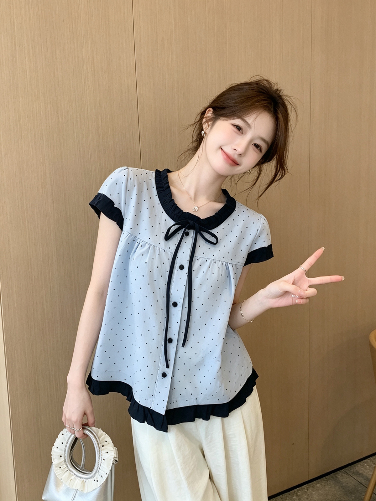 목이버섯 레이스 패치워크 색상 인형 셔츠 여성 여름 새로운 연령 감소 우유 乖離 착용 가져 가라. 도트 무늬 셔츠 학원 스타일 맨위