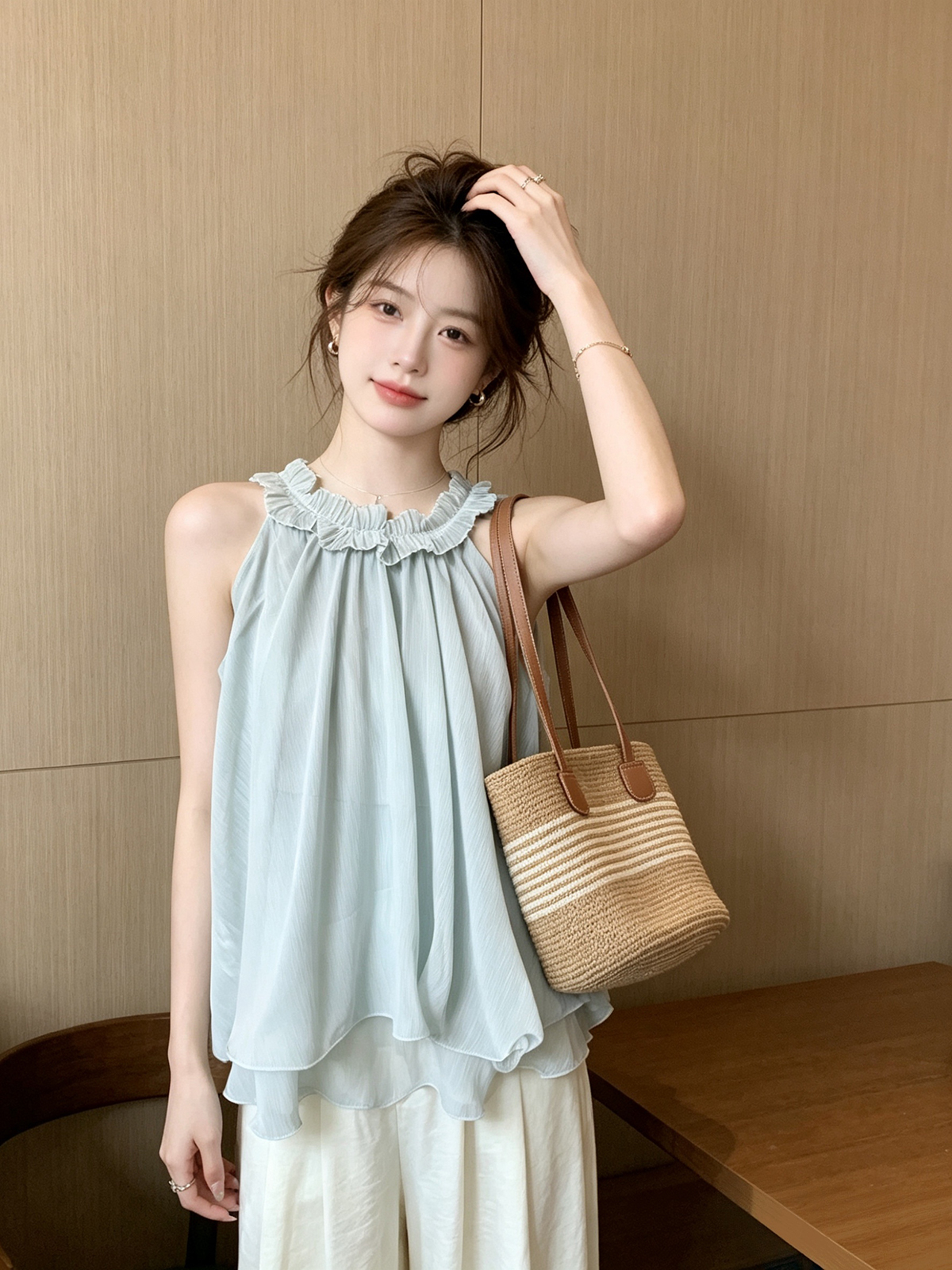 여름 프랑스식 순수한 욕망 몸매 가꾸기 슬림해 보이는 행침 목 캐미솔 디자인 센스 외출용 핫걸 오프숄더 민소매 맨위