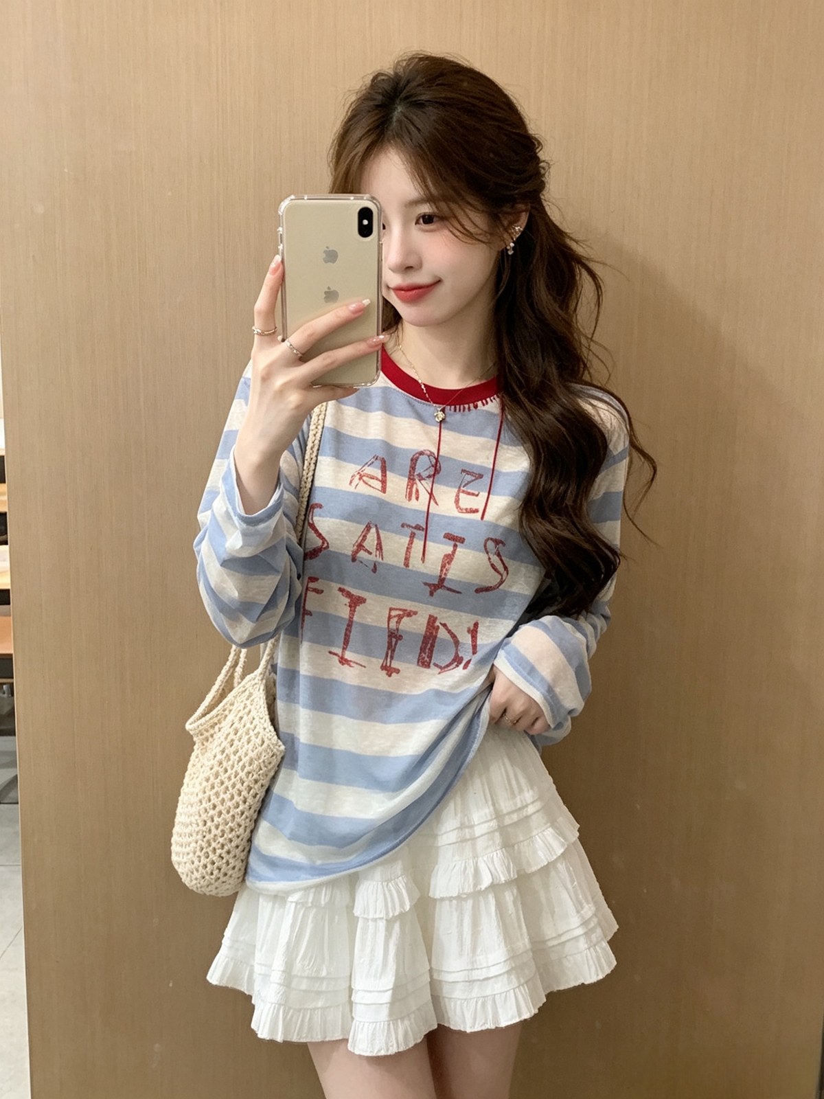 한 부서 블루 색상 스트라이프 알파벳 프린트 배색 라운드 넥 긴팔 티셔츠 여름 루즈핏 슬림해 보이는 태양 보호 셔츠 블라우스 맨위