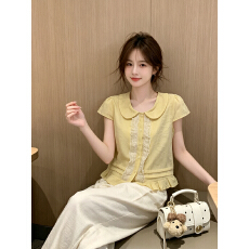 批发法式<b class='q'>甜美</b>风白色娃娃领短袖衬衫女2026夏季新款压褶木耳边收腰上衣