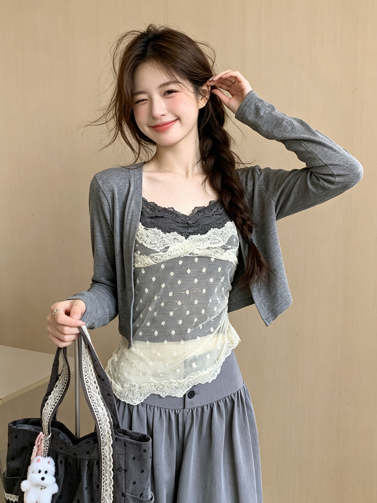 超火初秋巨好看穿搭吊带外披套装时尚修身显瘦辣妹叠穿上衣女 服裝批發女裝批發服飾貨源