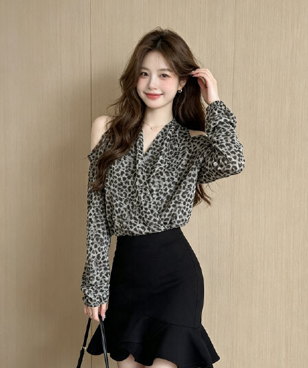 홍콩 스타일 홀로우 아웃 오프숄더 V넥 긴팔 레오파드 무늬 쉬폰 여성 셔츠 가을 새로운 허리 수축 슬림해 보이는 벌룬 소매 맨위