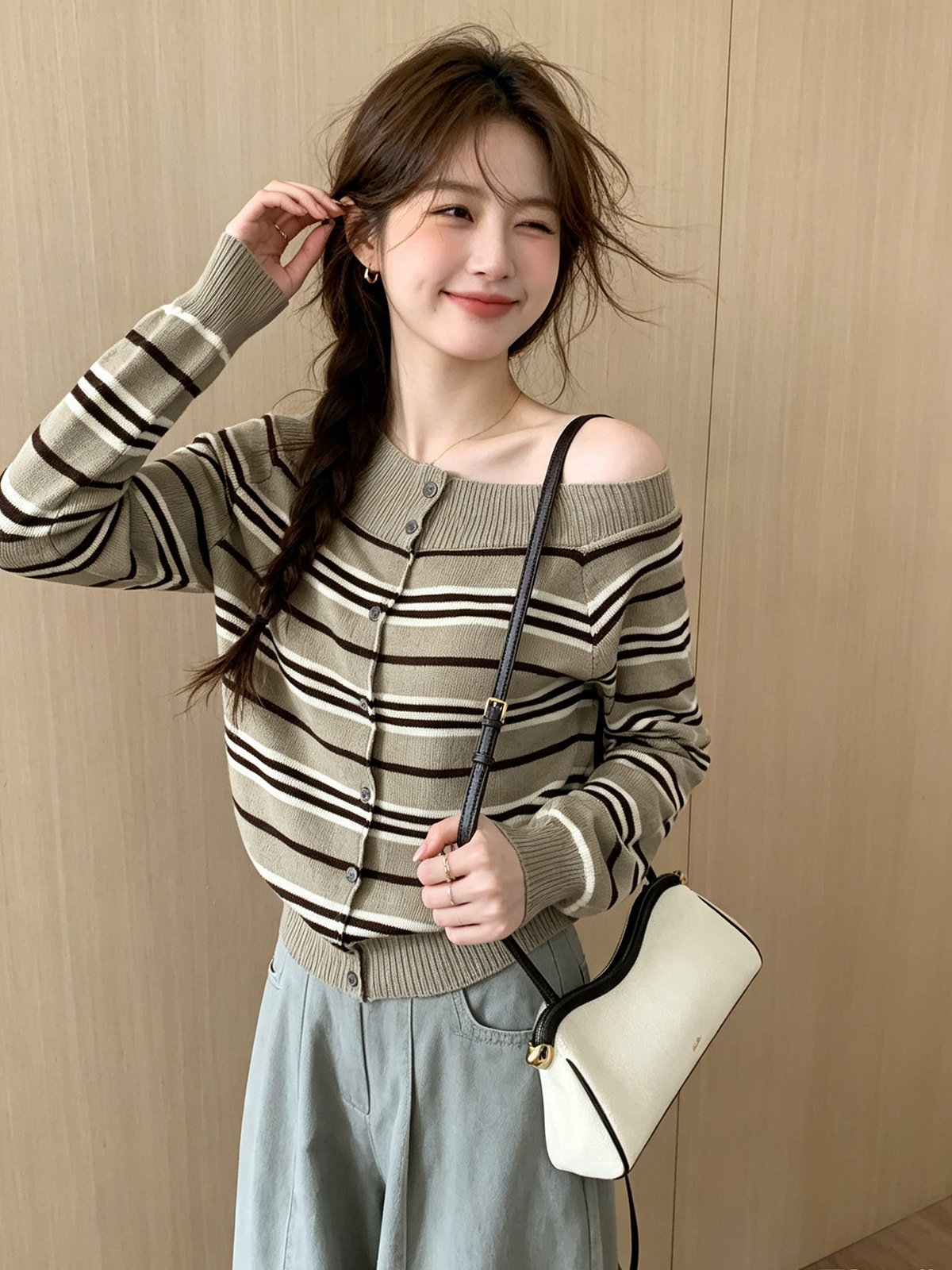 早秋新款撞色条纹针织开衫女露肩宽松毛衣外套长袖上衣 服裝批發女裝批發服飾貨源