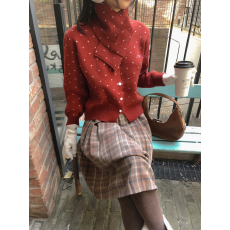 批发送围巾设计感圆领<b class='q'>针织</b><b class='q'>开衫</b>女秋冬新款复古波点百搭温柔风毛衣外套