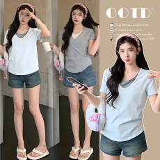 批发实拍 2026新款孕妇<b class='q'>装</b>假两件撞色v领短袖夏季<b class='q'>韩版</b>宽松显瘦休闲上衣