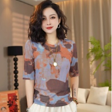 批发扎染印花T恤女士<b class='q'>夏季</b><b class='q'>妈妈装</b>圆领半袖洋气设计感小衫别致上衣