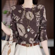 批发秋冬新款洋气欧货内搭打底衫高级感遮肉显瘦时尚圆领百搭长袖上衣