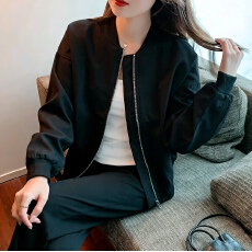 批发2026春秋季新款女士高级感小香风短款外套爆款小个子洋气开<b class='q'>衫</b>上衣