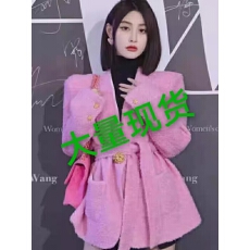 批发「粉色高级设计感<b class='q'>西服</b>金扣蜜桃大衣少女心满满的系带大口袋呢子