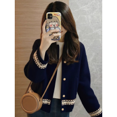 批发2026新款爆款藏蓝色小香风巨好看的独特漂亮翻领棒球服<b class='q'>外套</b>女秋冬