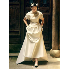 批发法式复古轻<b class='q'>婚纱</b>轻奢小众缎面简约出门纱<b class='q'>新娘</b>订婚结婚气质迎宾礼服