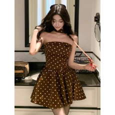 批发法式复古复古波点辣妹抹胸连衣裙女2026<b class='q'>新款</b>收腰显瘦高级感A字裙