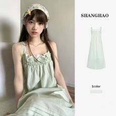批发小<b class='q'>清新</b>薄荷奶绿吊带长裙女夏季时尚露腰抽绳木耳边露背系带<b class='q'>连衣裙</b>