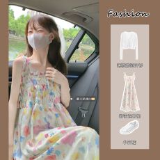 批发甜美复古温柔碎花吊带<b class='q'>连衣裙</b>夏季气质收腰可爱少女海边度假小<b class='q'>清新</b>