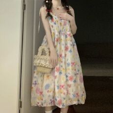 批发法式褶皱碎花吊带<b class='q'>连衣裙</b>套装女夏季薄款防晒开衫<b class='q'>清新</b>可爱花苞裙