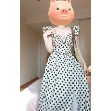 批发法式波点<b class='q'>连衣</b>裙女装夏季高级感海边度假小飞袖气质收腰a字<b class='q'>长裙</b>子