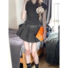 批发学院风polo领灰色连衣裙子女夏季2026新款设计感收腰甜辣<b class='q'>百褶</b><b class='q'>短裙</b>