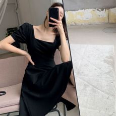 批发赫本风小黑裙女夏季新款法式复古方领中长款黑色<b class='q'>泡泡袖</b><b class='q'>连衣裙</b>