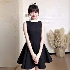 批发有内衬赫本风无袖黑色连衣裙女收腰A字裙千金高级感裙子<b class='q'>夏</b>季新款